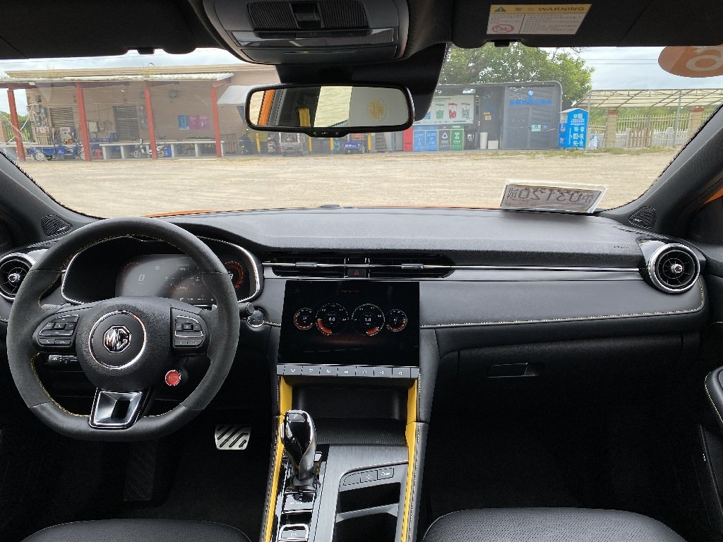 十万多圆跑车梦!UNI-V、MG6 PRO和影豹如何选?