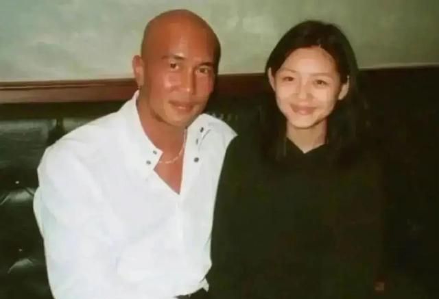 大S母亲气已消，否认女儿卖房前往<a href=