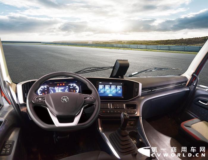 极致轻量化+黄金动力 高油价下大运V7重卡迎来机遇?休闲区蓝鸢梦想 - Www.slyday.coM 极致轻量化+黄金动力 高油价下大运V7重卡迎来机遇?休闲区蓝鸢梦想 - Www.slyday.coM