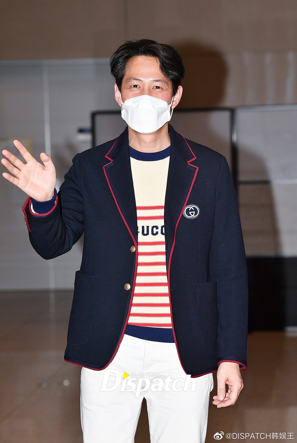 17日，演员 结束在美国的日程，经仁川机场返回<a href=