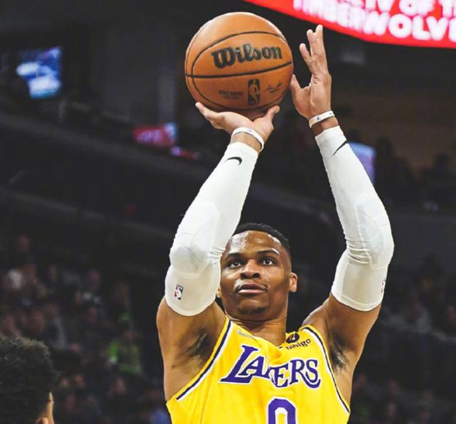 詹姆斯19分5失误湖人3连败,三分8中1打铁,森林狼双状元57分休闲区蓝鸢梦想 - Www.slyday.coM 詹姆斯19分5失误湖人3连败,三分8中1打铁,森林狼双状元57分休闲区蓝鸢梦想 - Www.slyday.coM