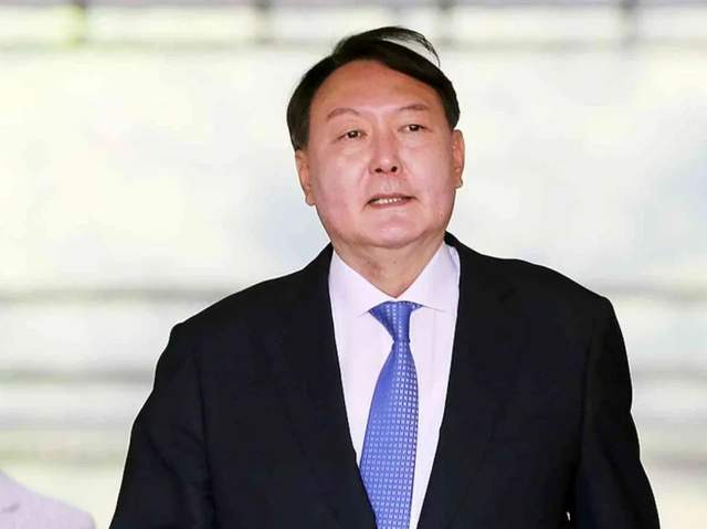 搬迁总统府，<a href=