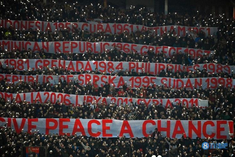 贝尔格莱德红星球迷拉横幅,写满被美国入侵过的20多个国家名字休闲区蓝鸢梦想 - Www.slyday.coM 贝尔格莱德红星球迷拉横幅,写满被美国入侵过的20多个国家名字休闲区蓝鸢梦想 - Www.slyday.coM