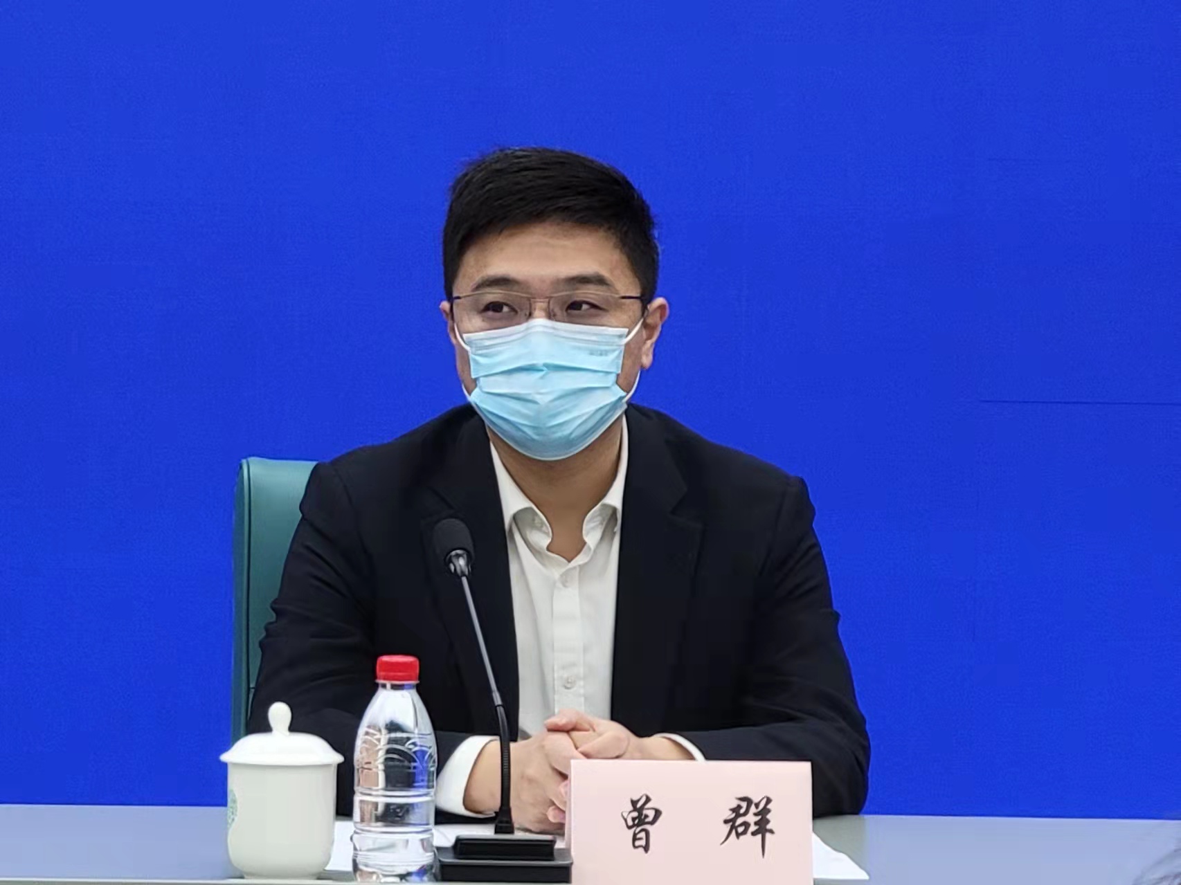 市民政局:长者食堂在落实防疫措施的前提下保留外送和外带服务丨疫情防控新闻发布会休闲区蓝鸢梦想 - Www.slyday.coM 市民政局:长者食堂在落实防疫措施的前提下保留外送和外带服务丨疫情防控新闻发布会休闲区蓝鸢梦想 - Www.slyday.coM