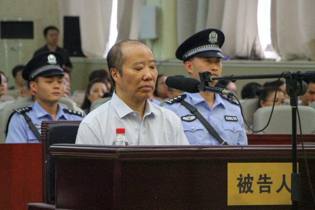 贵州茅台集团董事长_茅台原董事长袁仁国被取消国家级非遗代表性传承人资格