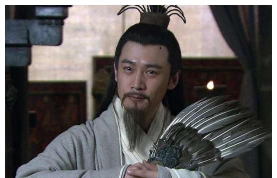 这位川军名将胜过庞统,刘备本想留用,诸葛亮为何抢先下令斩杀?