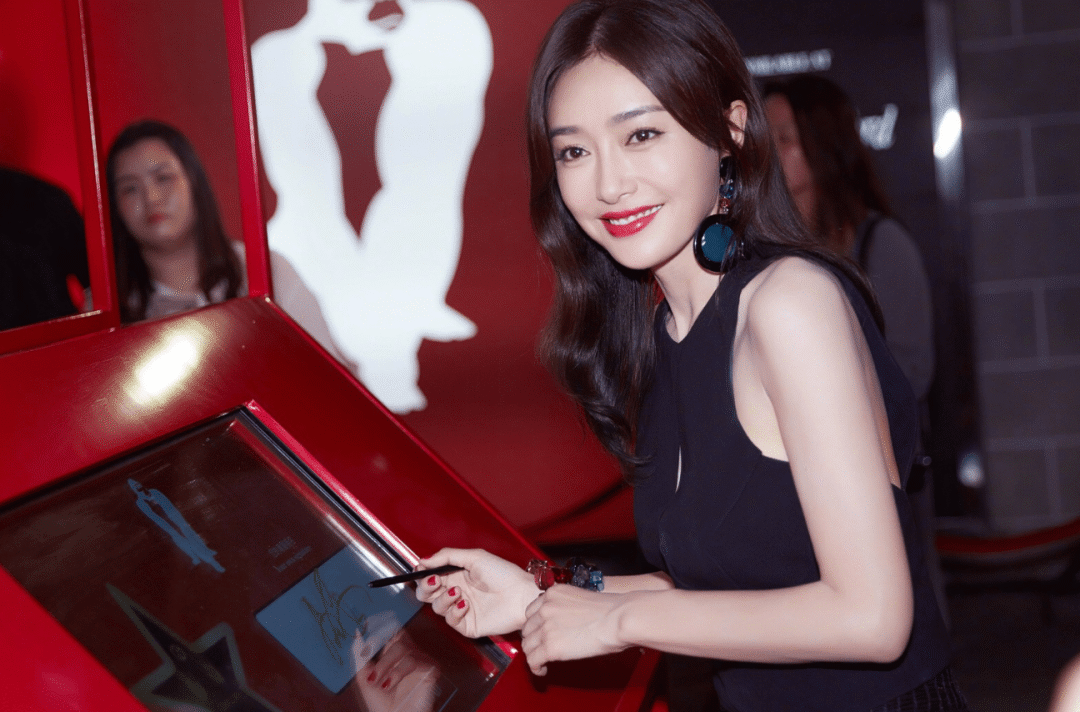 柔情似水、眉眼如画，这7位女星一眼不惊艳，却直击中国人的审美