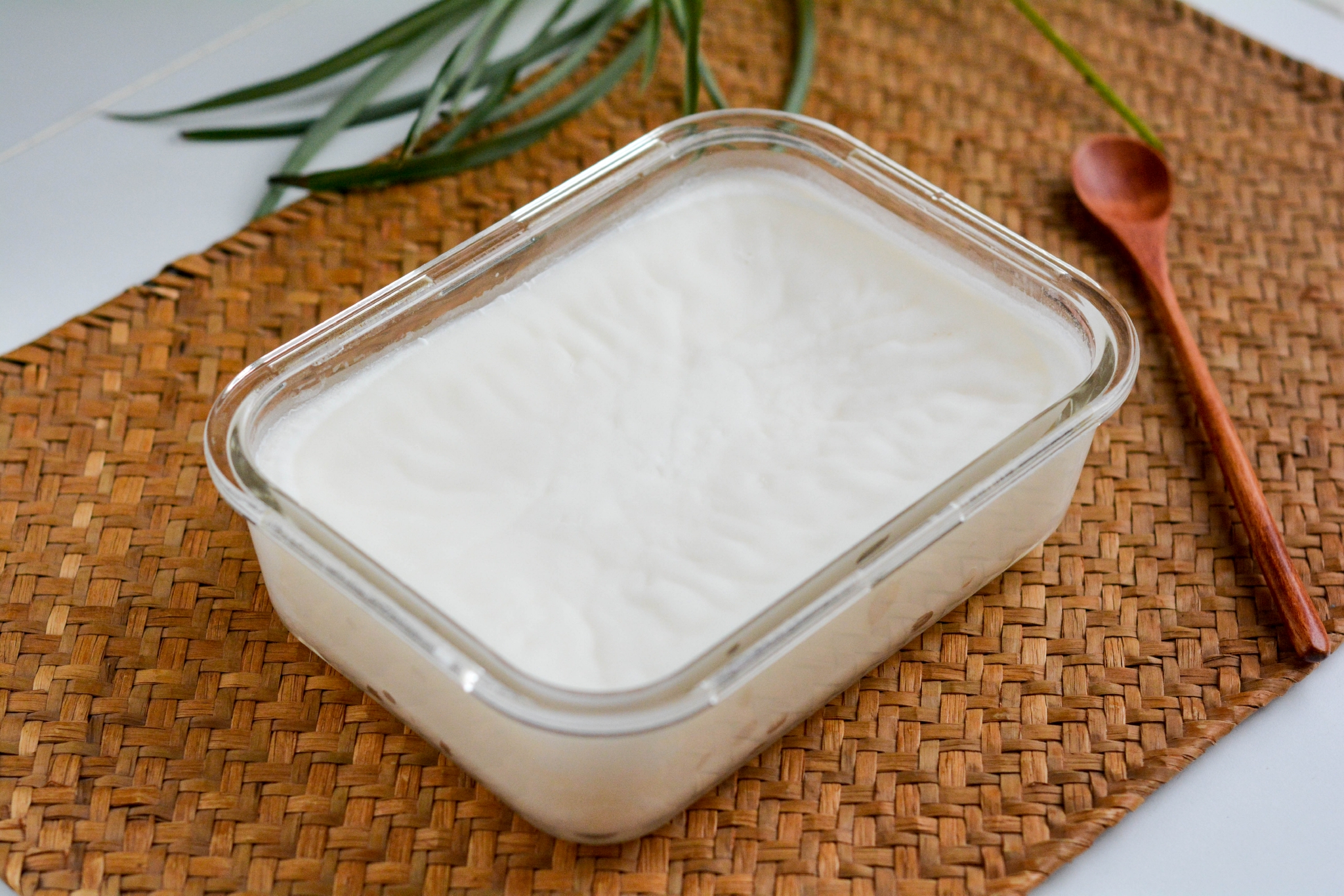 熬猪油时加半碗凉水,猪油洁白无异味,出油率倍儿高能达76% 熬猪油时加半碗凉水,猪油洁白无异味,出油率倍儿高能达76%