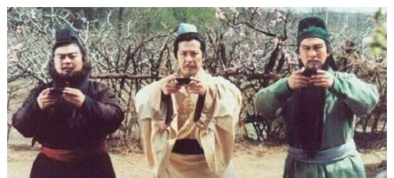 这位川军名将胜过庞统,刘备本想留用,诸葛亮为何抢先下令斩杀?