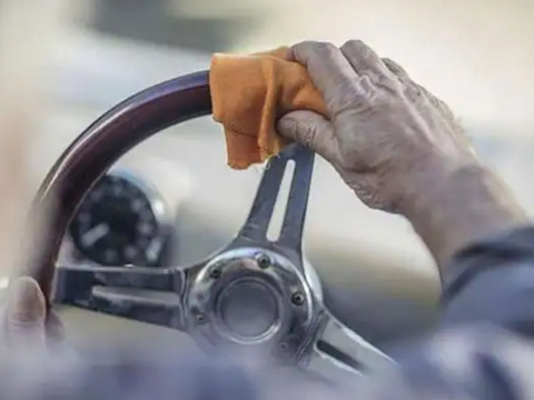 国人常见的4种保养误区，看似爱车实际毁车于无形，趁早戒了吧