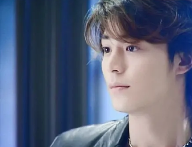 立威廉女儿被抨击相貌，霍建华女儿像老婆，吴尊女儿腿最长！