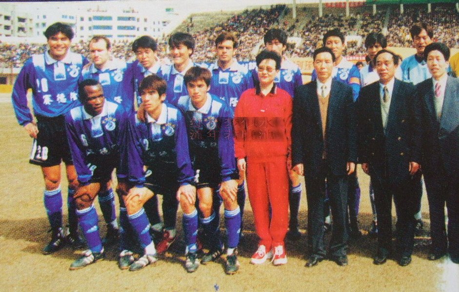 大连足球史上今天:99年大连万达0-1辽足,遭遇职业化后主场首败 大连足球史上今天:99年大连万达0-1辽足,遭遇职业化后主场首败