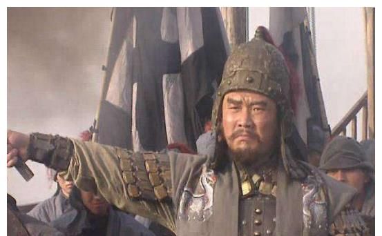 这位川军名将胜过庞统,刘备本想留用,诸葛亮为何抢先下令斩杀?