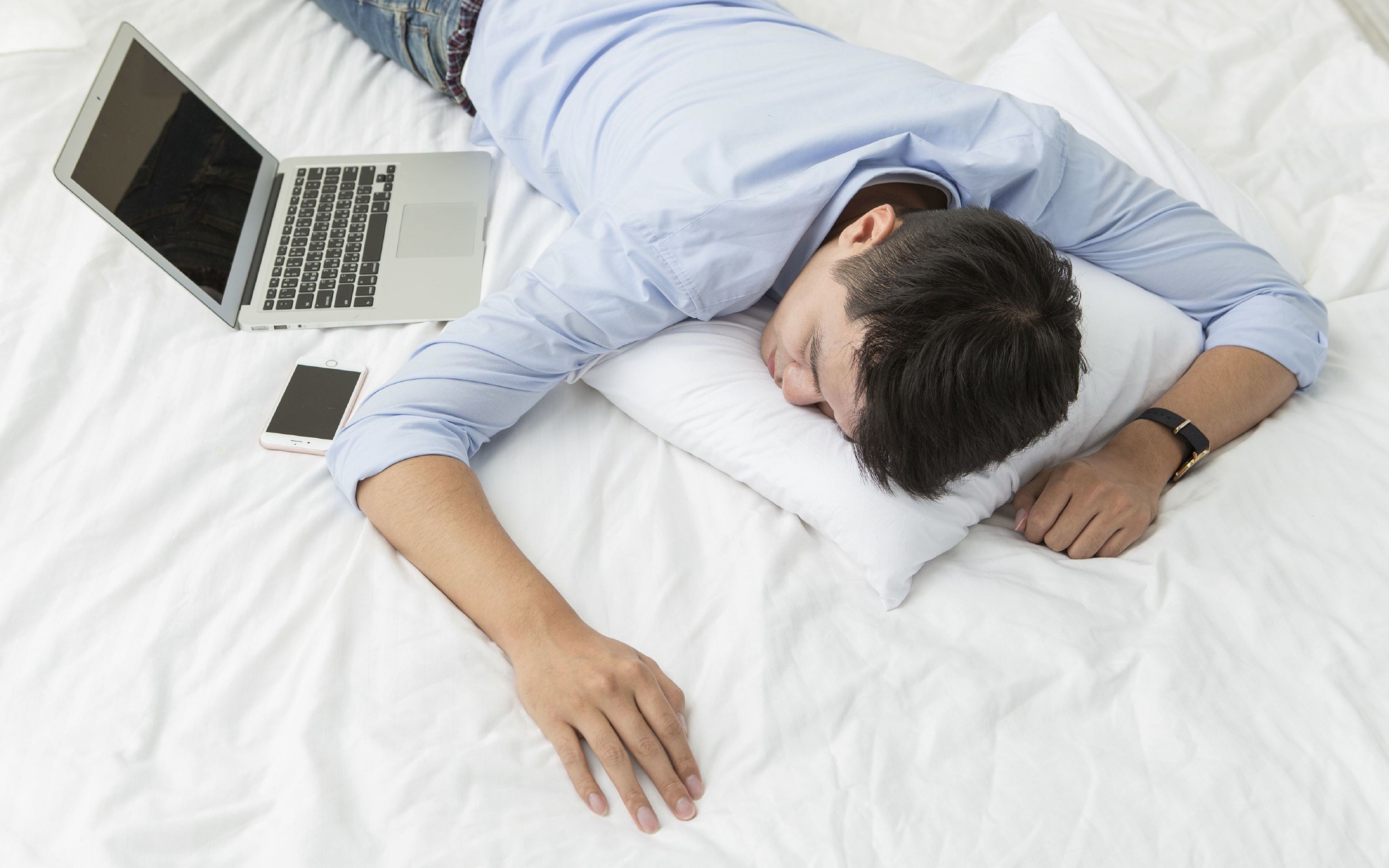 新闻8点见丨东航一架载有132人客机在广西梧州坠毁休闲区蓝鸢梦想 - Www.slyday.coM 新闻8点见丨东航一架载有132人客机在广西梧州坠毁休闲区蓝鸢梦想 - Www.slyday.coM