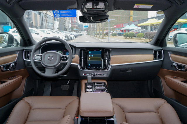 国内买车一定比国外贵?看看这几台出口车,良心大大滴!