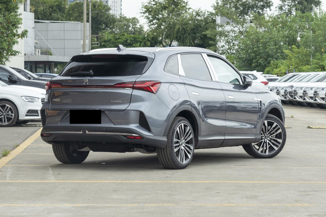 国内买车一定比国外贵?看看这几台出口车,良心大大滴!