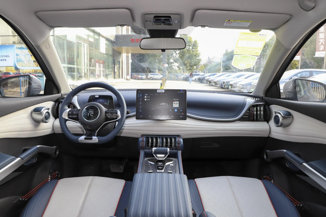 国内买车一定比国外贵?看看这几台出口车,良心大大滴!