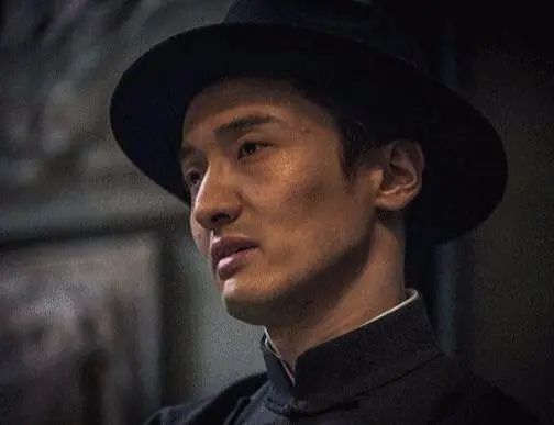 《爱情公寓》多人演技封神，展博新剧好评，陈赫娄艺潇却走不出来