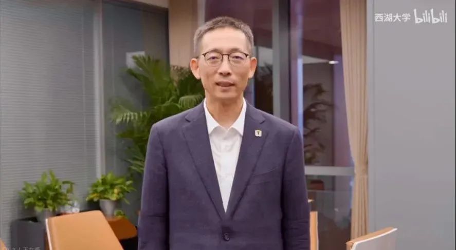 施一公