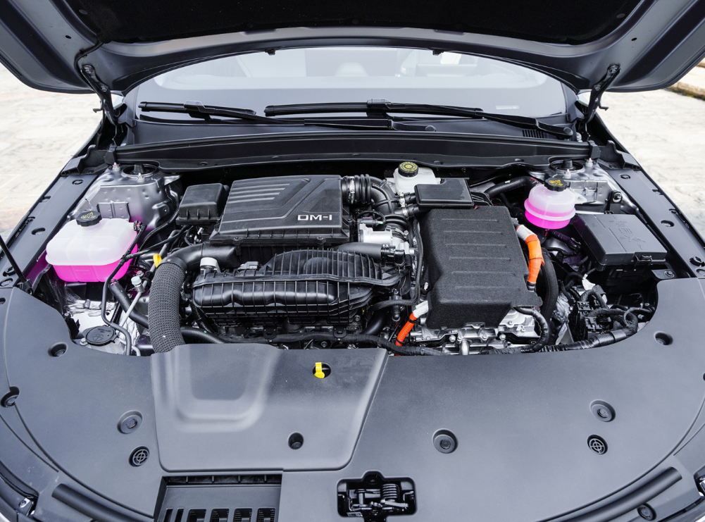 驱逐舰05上市,同样10来万,和比亚迪秦PLUS怎么选?