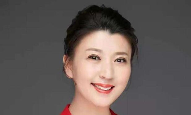 低调的闫学晶!曾被质疑未捐款,却在私下为家乡捐赠大批物资