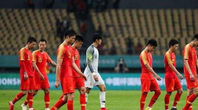 看看谁不垫底？韩媒：12强赛国足和越南的较量才真正开始