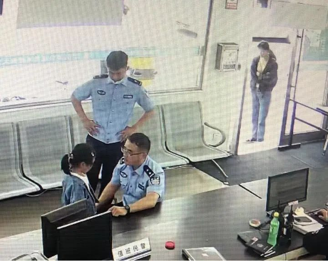 孩子偷钱被带到派出所：“三观太正”的父母，是孩子一生的噩梦