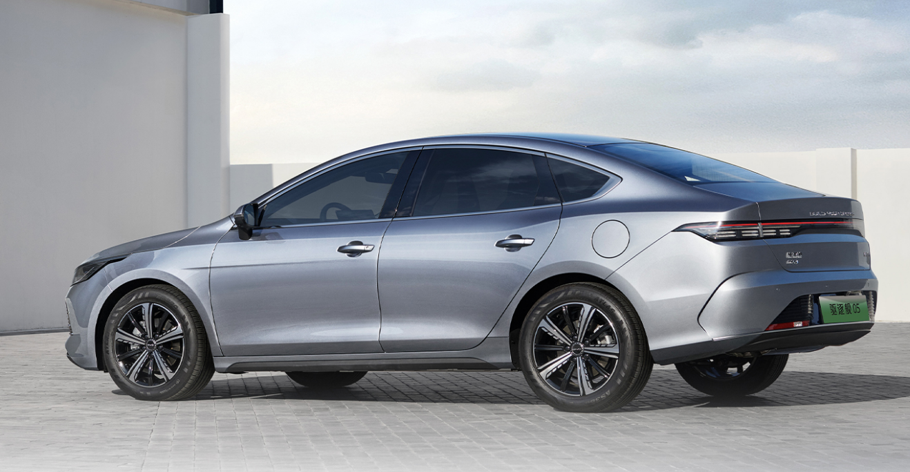 驱逐舰05上市,同样10来万,和比亚迪秦PLUS怎么选?