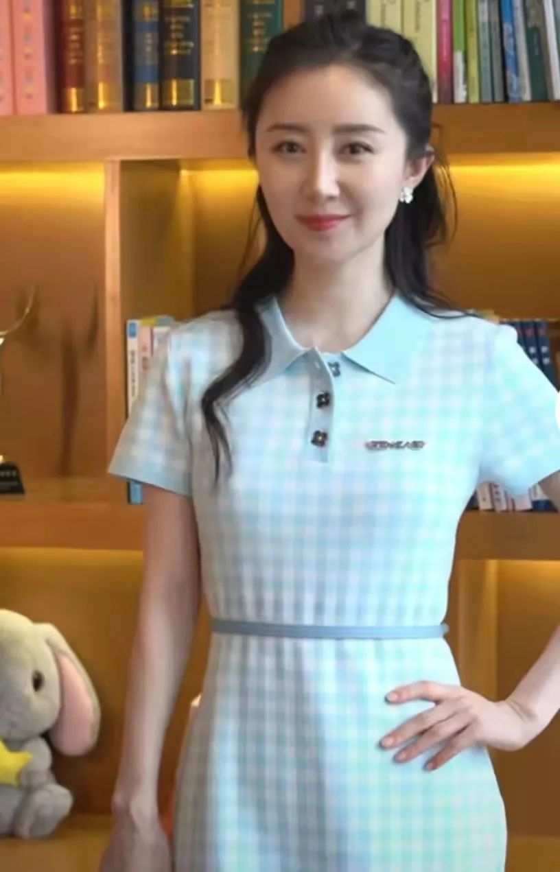 明星审美误区，杨紫靠打针填充变“好看”，吴谨言追求“骨感美”