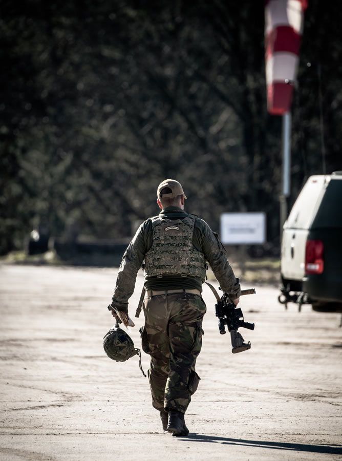 荷兰侦察部队远赴<a href=