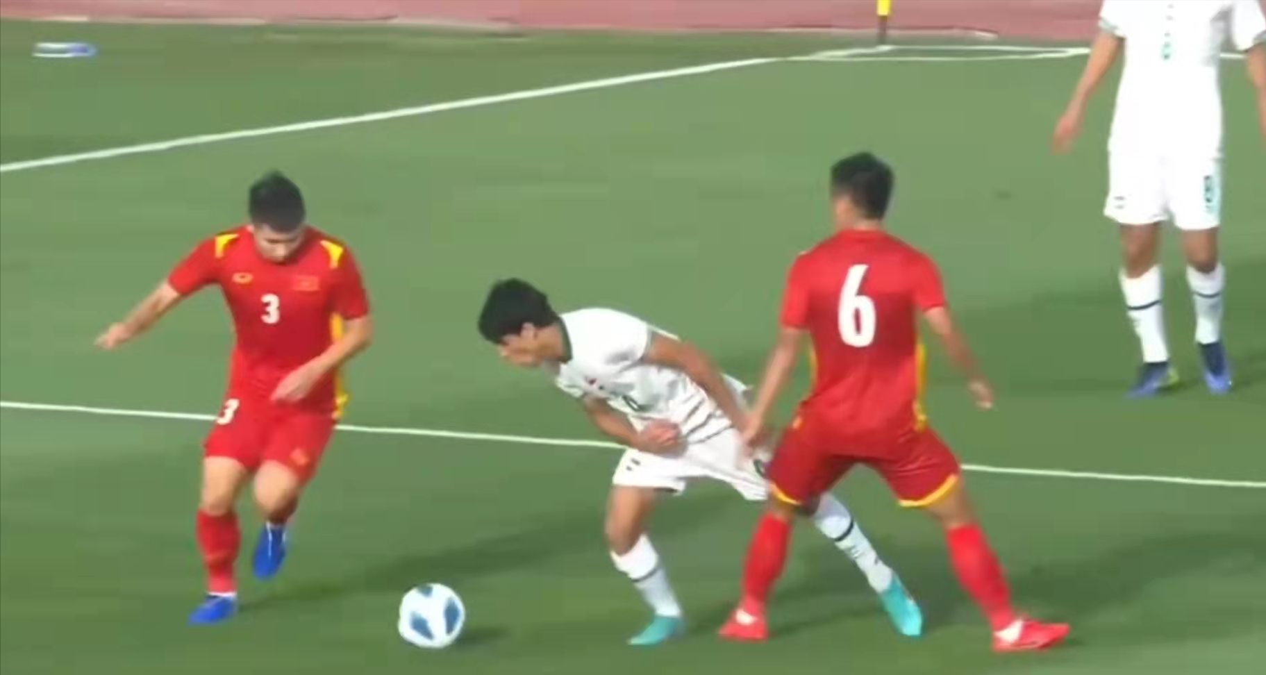 0-0!越南U23战平伊拉克,创2大纪录,技术过硬,赢国足U23没问题