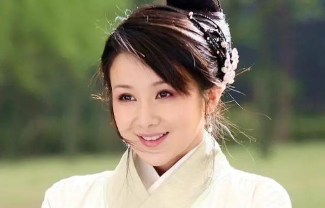 [转载]同龄女星状态差距大！整容、发福、暴瘦、显老，都是颜值“毒药”