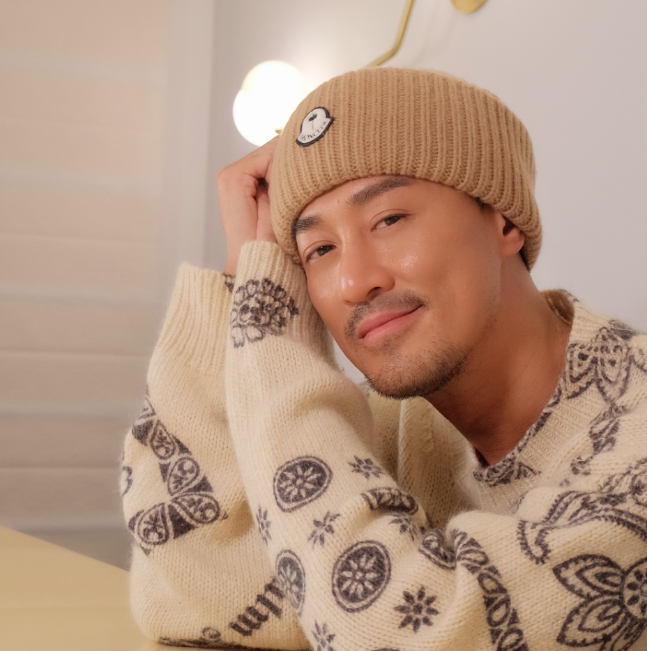 TVB小生也老得快，黄宗泽满脸褶子，林峯出现整容后遗症