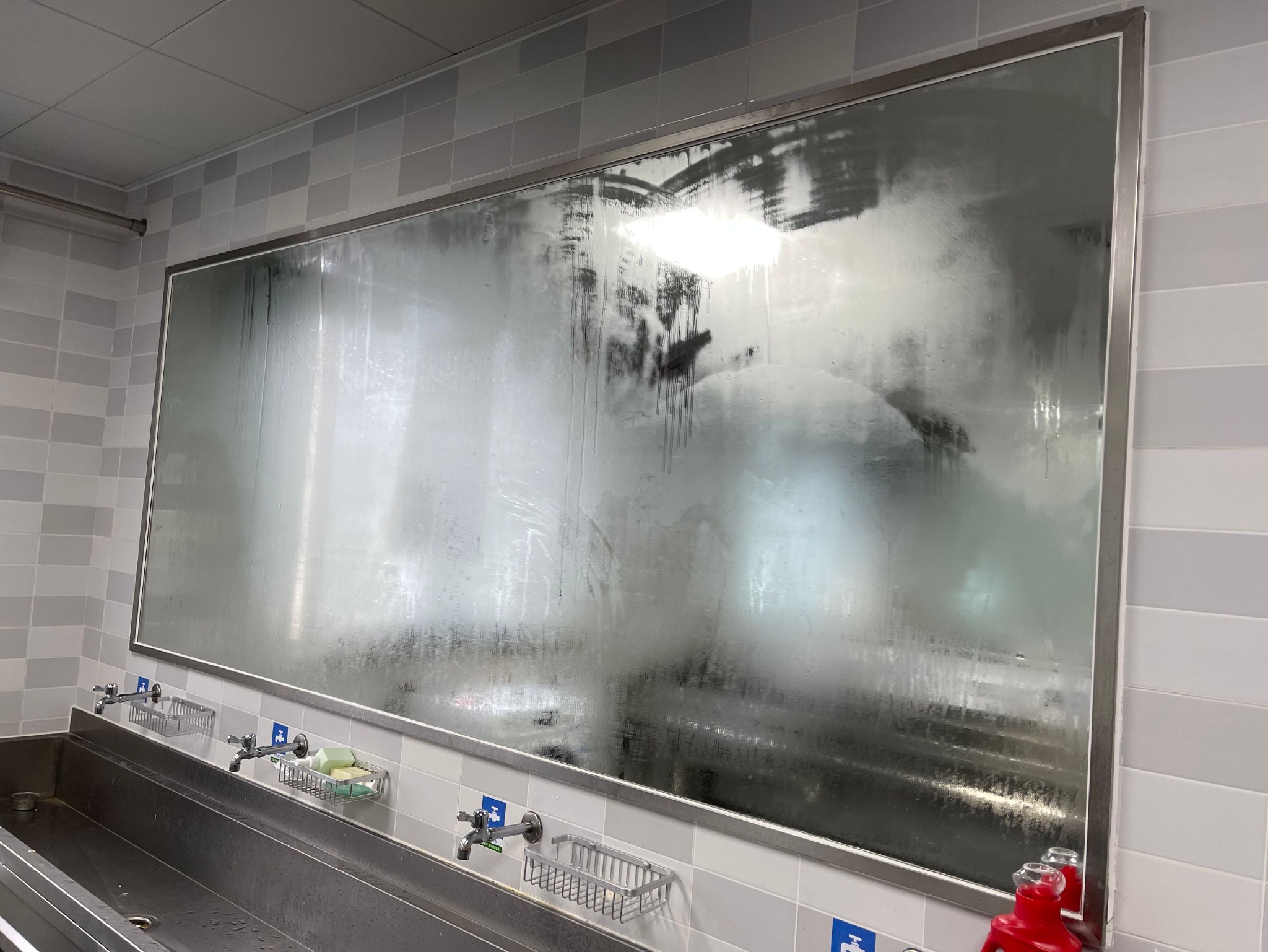 北方多地再发寒潮预警，南方倒春寒又要来？分析：没停过还要继续