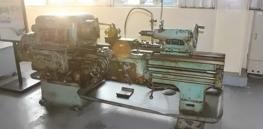 振奋，国产第一台机床问世，西方看后，只说一点也不比日本差