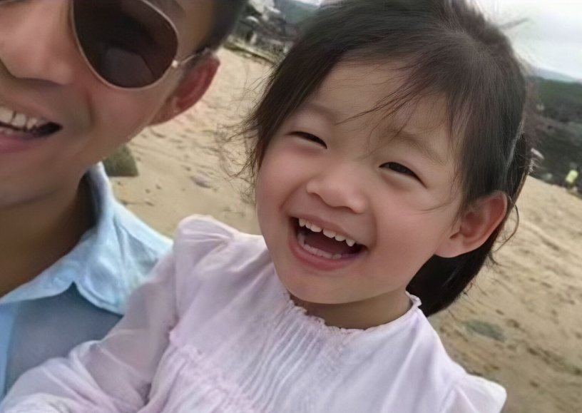 大s结婚17天，8人“登台唱戏”，真正的输家只有2人