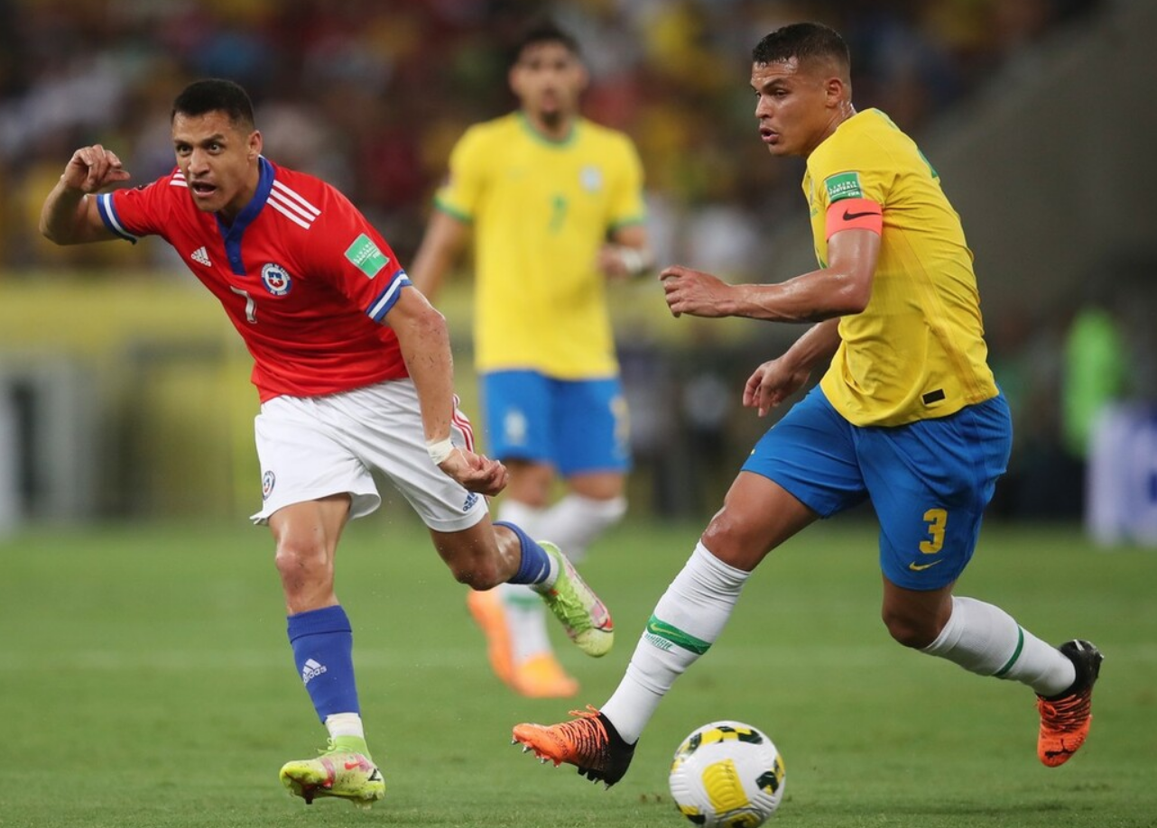 4-0横扫！内马尔点射破门，1亿巨星进球，巴西领先阿根廷7分