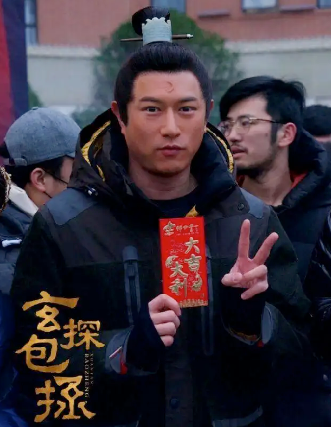 TVB小生也老得快，黄宗泽满脸褶子，林峯出现整容后遗症