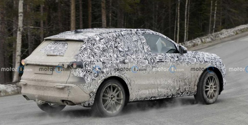 奥迪全新一代Q5谍照曝光!搭2.0T+8AT,和A4同平台打造休闲区蓝鸢梦想 - Www.slyday.coM 奥迪全新一代Q5谍照曝光!搭2.0T+8AT,和A4同平台打造休闲区蓝鸢梦想 - Www.slyday.coM