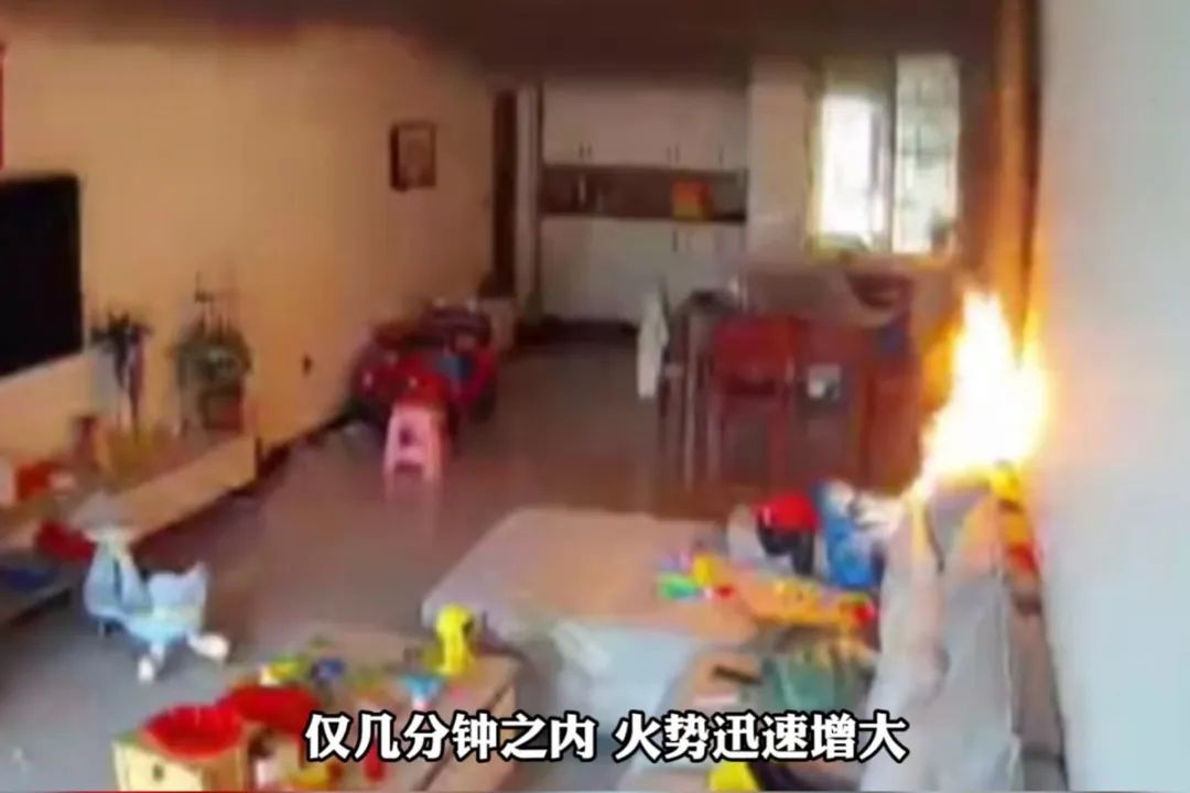 忘拔手机充电器能把家给烧了?确实有可能,但也没必要风声鹤唳休闲区蓝鸢梦想 - Www.slyday.coM 忘拔手机充电器能把家给烧了?确实有可能,但也没必要风声鹤唳休闲区蓝鸢梦想 - Www.slyday.coM