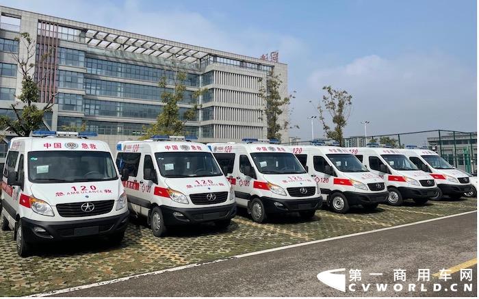 星锐/图雅诺/依维柯/宇通等齐上阵助力各地打响疫情防控战