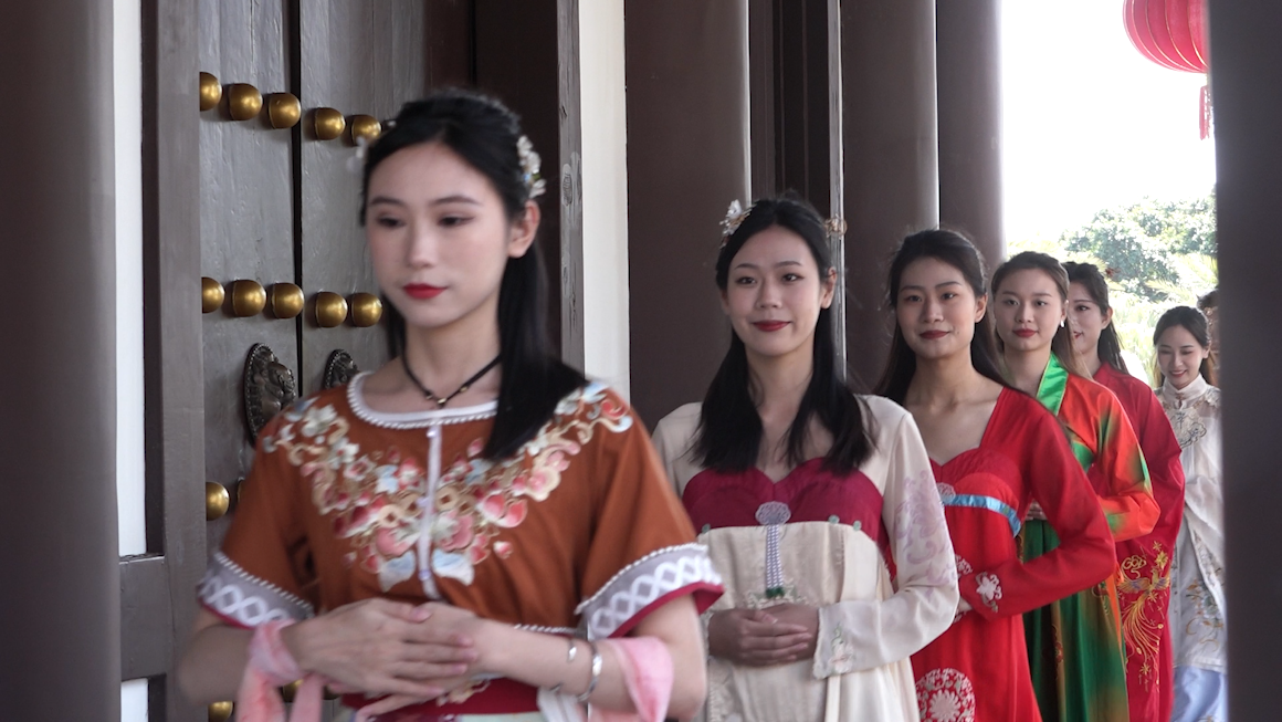 蔚蓝国际小姐选美比赛开启大美桂林之旅