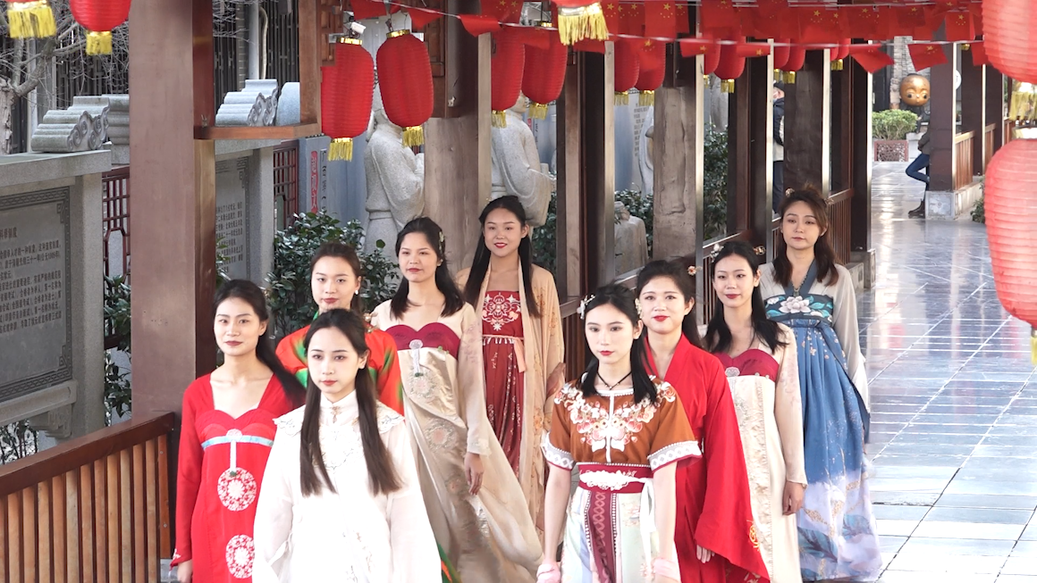 蔚蓝国际小姐选美比赛开启大美桂林之旅