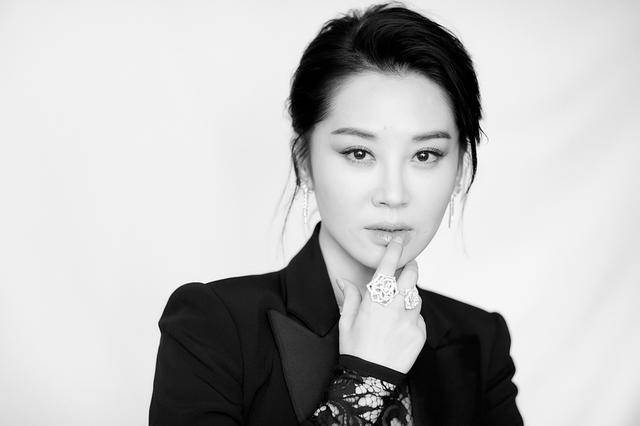 11岁就开始演戏，本来前途无限，为什么如今淡出演艺圈