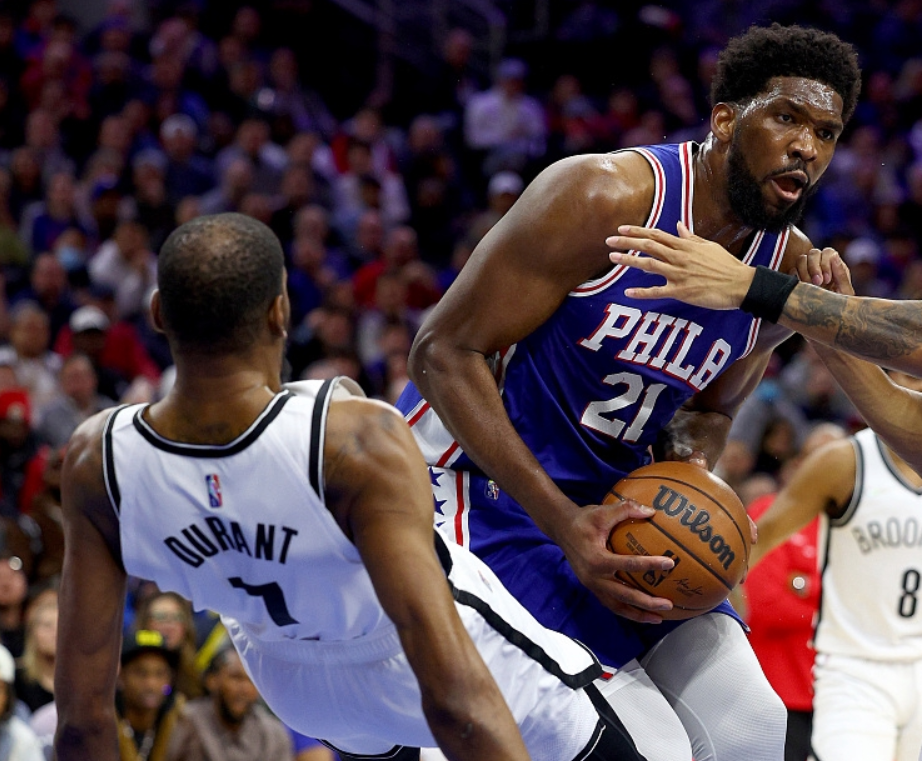 爆冷25分惨败，反而是好事？东部已变红海，篮网浑水摸鱼成大赢家