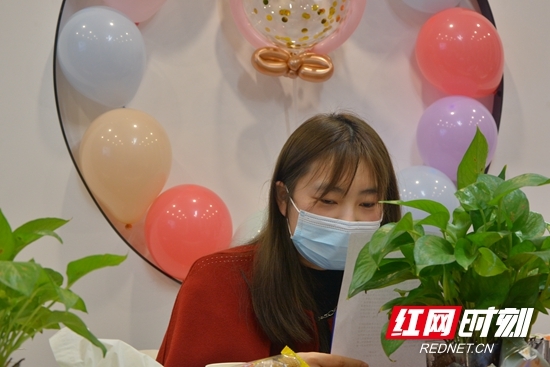 疫情特护期,张家界市中心血站开展了一场别样的读书分享活动休闲区蓝鸢梦想 - Www.slyday.coM 疫情特护期,张家界市中心血站开展了一场别样的读书分享活动休闲区蓝鸢梦想 - Www.slyday.coM