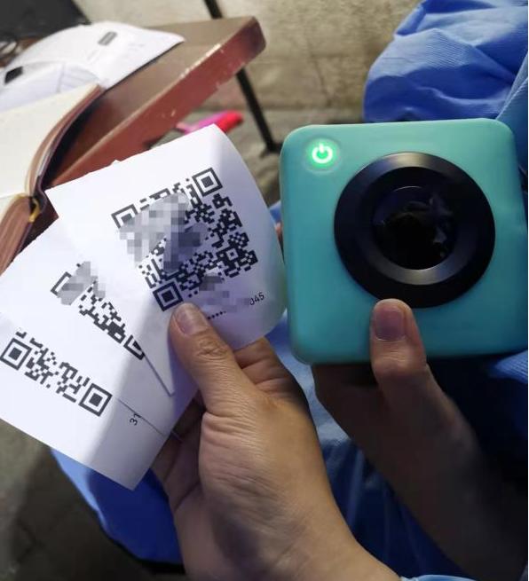 特别聚焦丨不会用智能手机的老年人买菜难题咋解决?长春这个社区疫情期间有一套“妙招”休闲区蓝鸢梦想 - Www.slyday.coM 特别聚焦丨不会用智能手机的老年人买菜难题咋解决?长春这个社区疫情期间有一套“妙招”休闲区蓝鸢梦想 - Www.slyday.coM