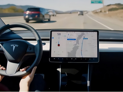 奔驰做了一个特斯拉不敢做的决定：自动驾驶出事，奔驰负全责
