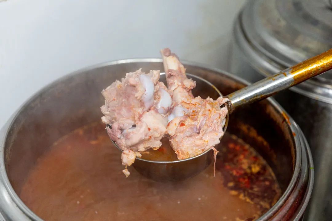 老西安的味道!20多年口碑米线老店!一代人的青春回忆!休闲区蓝鸢梦想 - Www.slyday.coM 老西安的味道!20多年口碑米线老店!一代人的青春回忆!休闲区蓝鸢梦想 - Www.slyday.coM