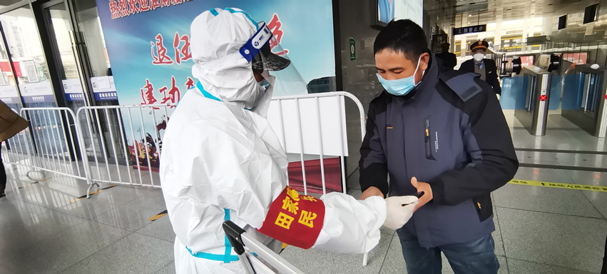 淮南:民兵支援疫情防控,助力构筑安全防线休闲区蓝鸢梦想 - Www.slyday.coM 淮南:民兵支援疫情防控,助力构筑安全防线休闲区蓝鸢梦想 - Www.slyday.coM